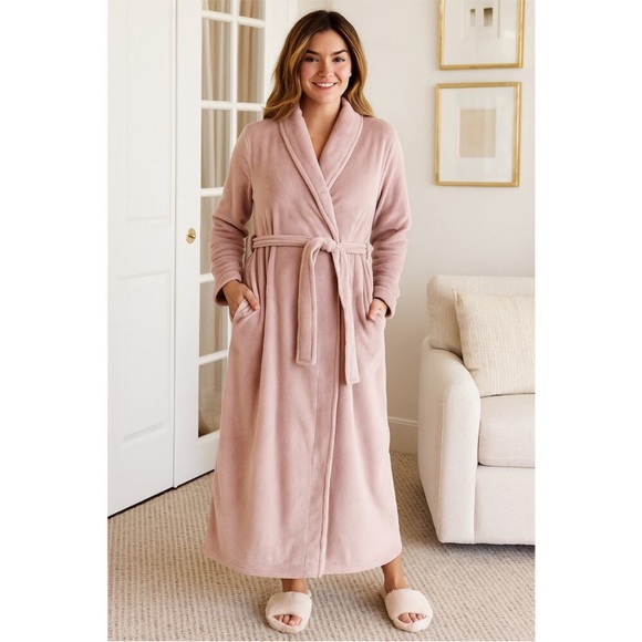 UGG Other - Ugg Marlow Robe Pink Medium Fleece